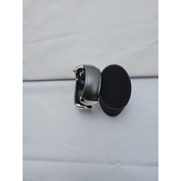 Gruen Womens Wrist Watch Gray Hard Bracelet Band Silver Trim White Face Quartz - Picture 6 of 9